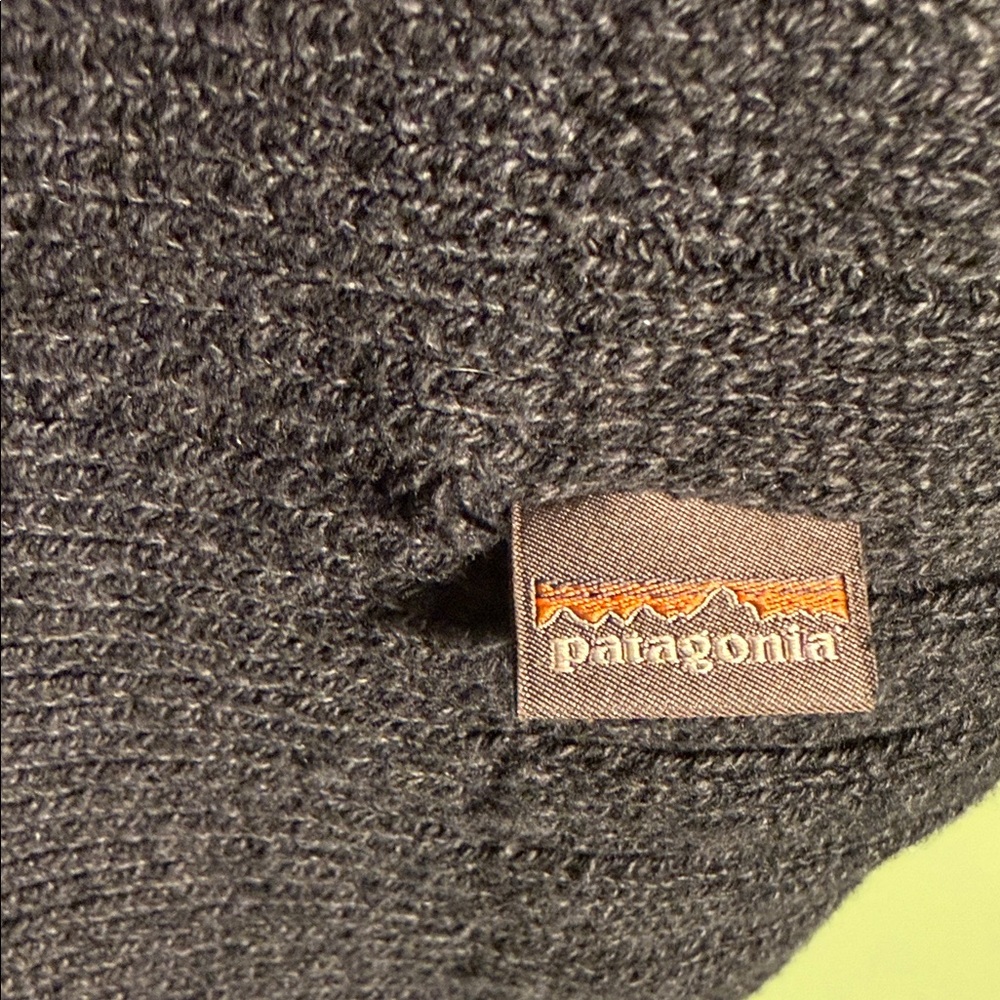 Patagonia Men's Black Ribbed Crewneck Sweater - Picture 4 of 9